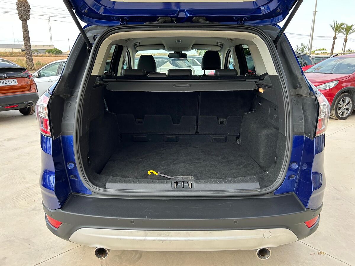 FORD KUGA TITANIUM 4X4 2.0 TDCI SPANISH LHD IN SPAIN 65000 MILES SUPER 2017
